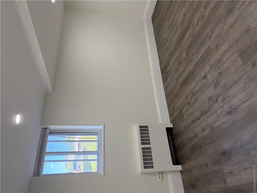 21 - 2 Grant Boulevard, Dundas 5