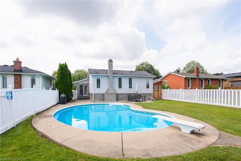 112 Michener Crescent