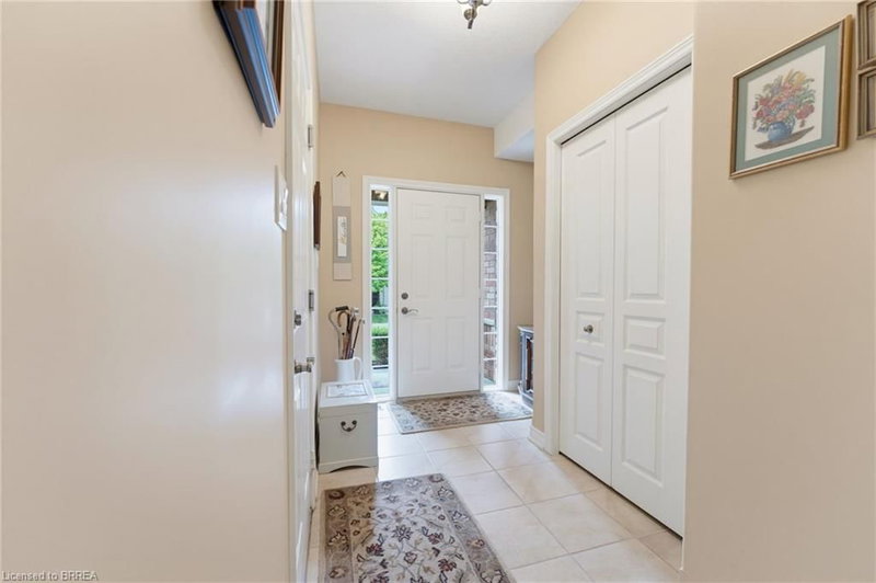 655 Park Road N photo 5
