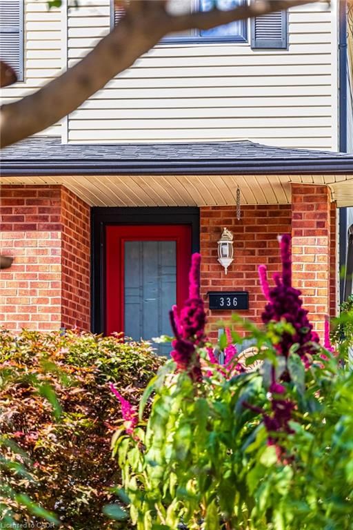 336 Jackson Street W