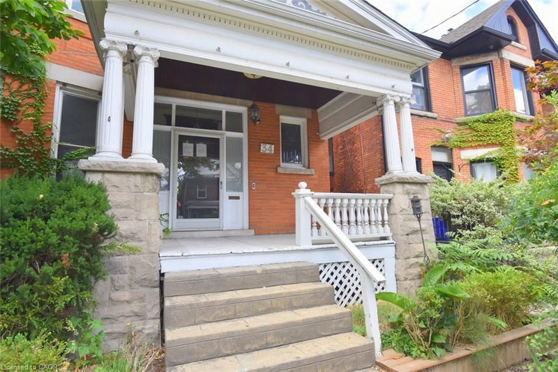 34 Holton Avenue S photo 4