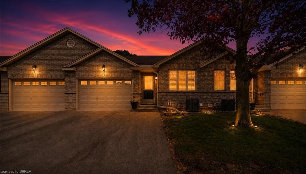 24 Griffiths Drive Unit 9 — photo 2