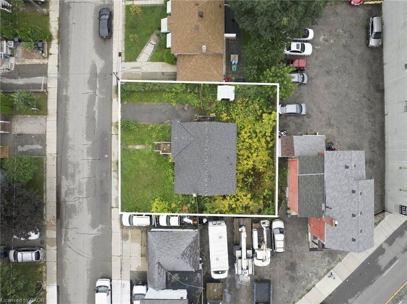 15 Mahoney Avenue photo 5