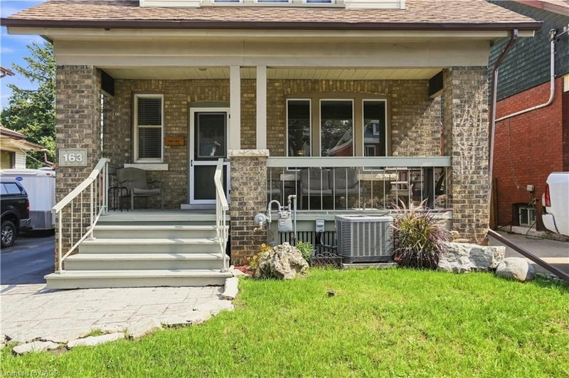 163 Grosvenor Avenue S photo 4