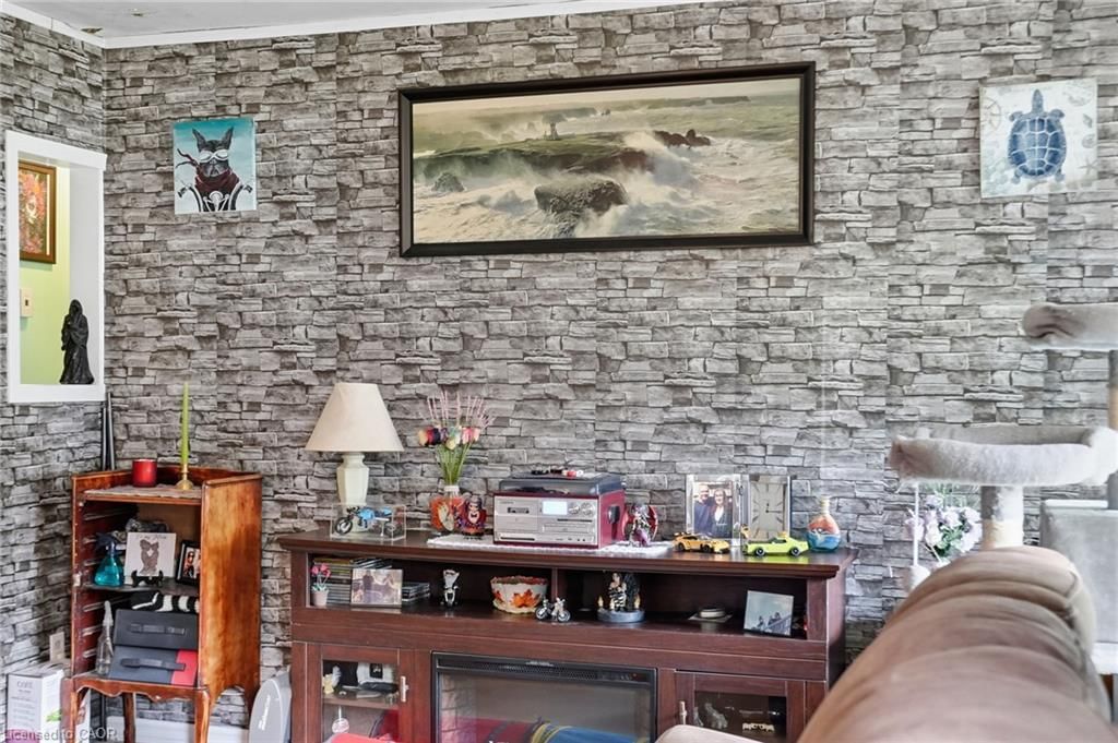 9 Lancaster Avenue — photo 4
