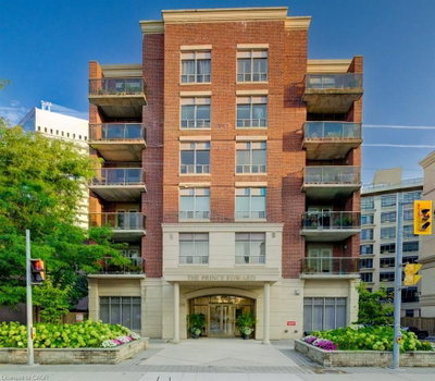 309 - 4196 Dundas Street W