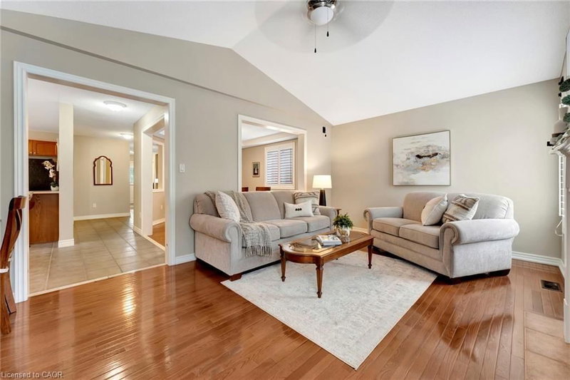 251 Braithwaite Avenue photo 4
