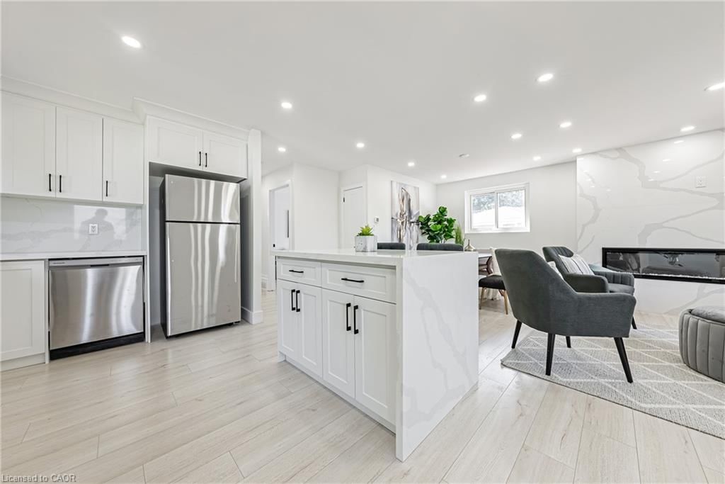 Mainfloor - 22 William Johnson Street, Stoney Creek 5