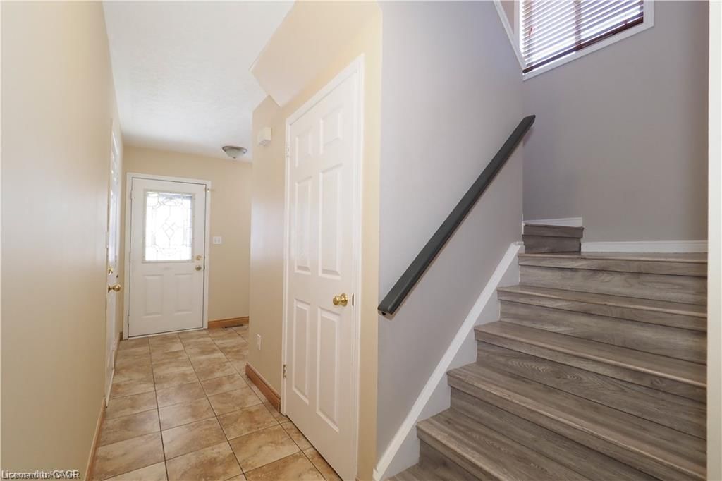 A - 258 Inverhuron Crescent, Waterloo 3