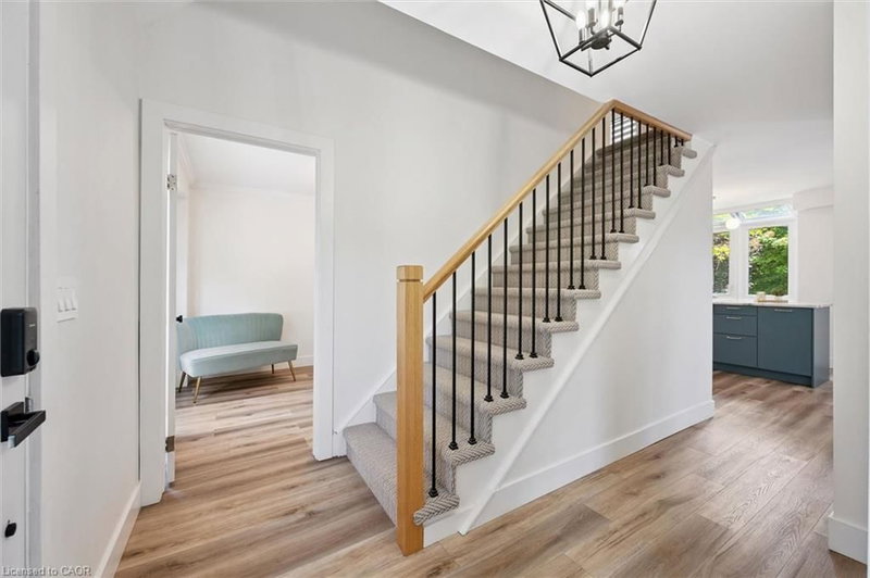 52 Stirling Macgregor Drive photo 5