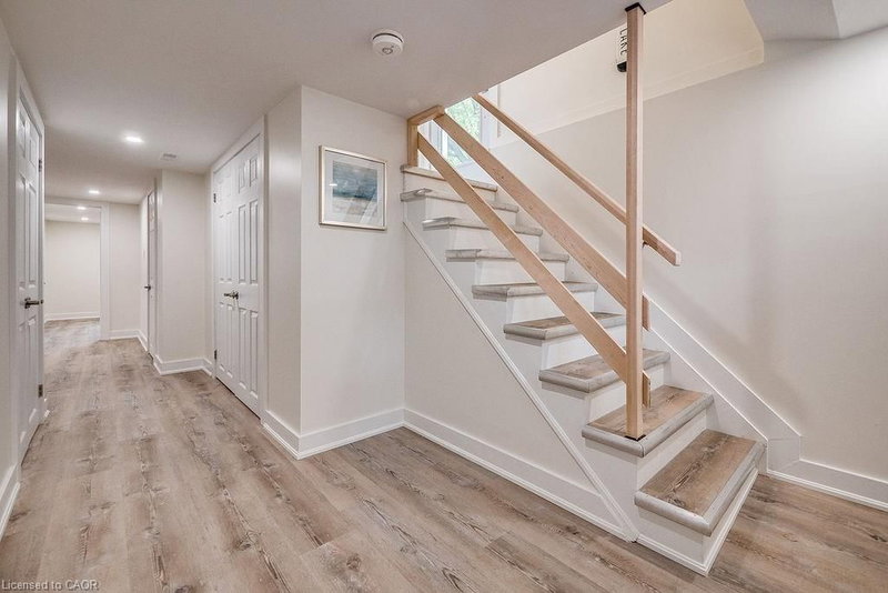 LL - 403 Elizabeth Street