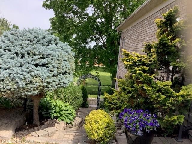10 Cobblestone Drive Unit 25 — photo 3
