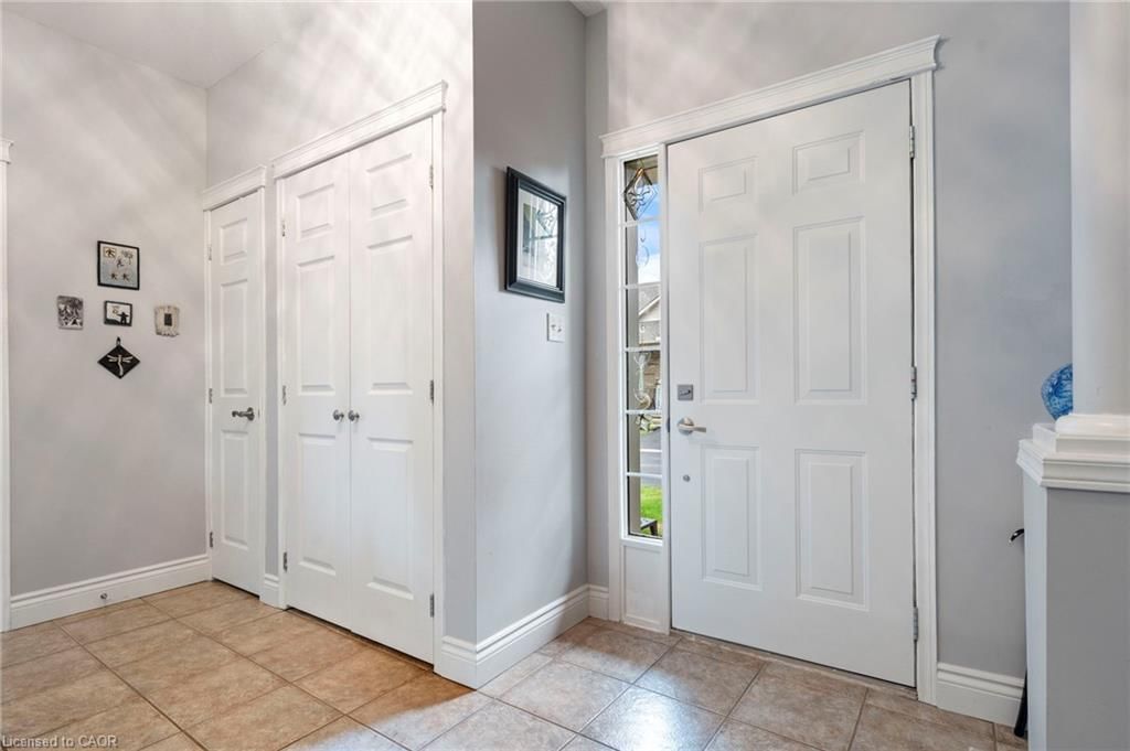 10 Cobblestone Drive Unit 25 — photo 5