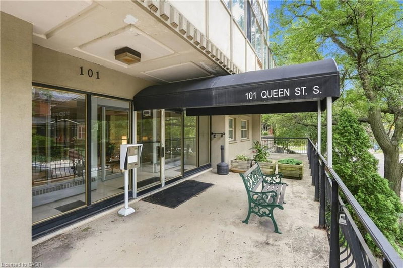 PH 802 - 101 Queen Street S