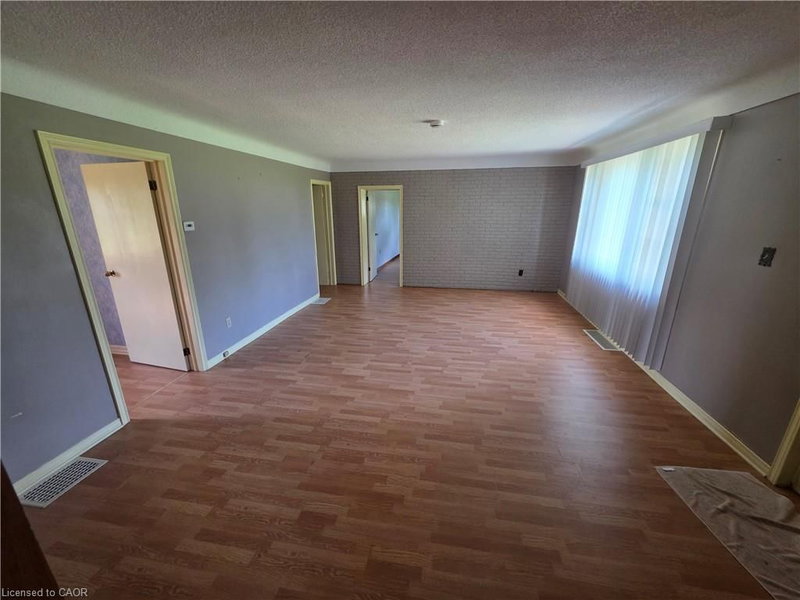 13225 Lundy's Lane