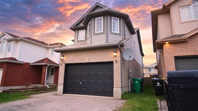 1133 Copper Leaf Crescent