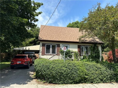 8 Sterling Street
