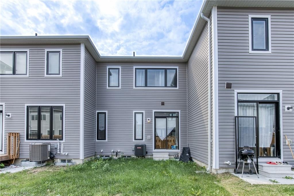 Row/Townhouse for sale at 12 Hylton Drive, Barrie, ON, L9J 0W5 - Innishore - MLS: 40861069