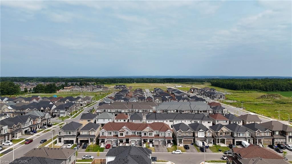 Row/Townhouse for sale at 12 Hylton Drive, Barrie, ON, L9J 0W5 - Innishore - MLS: 40861069