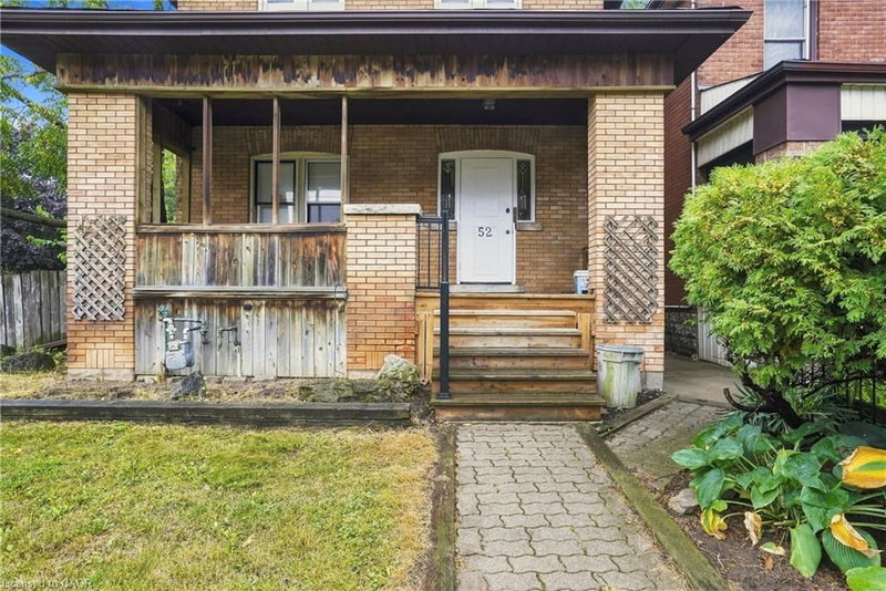 52 Kensington Avenue N photo 4