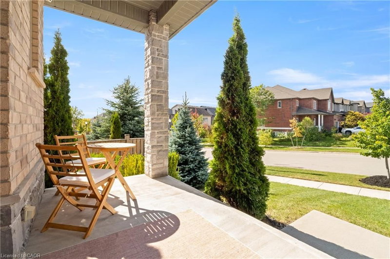 43 Frontier Drive photo 4