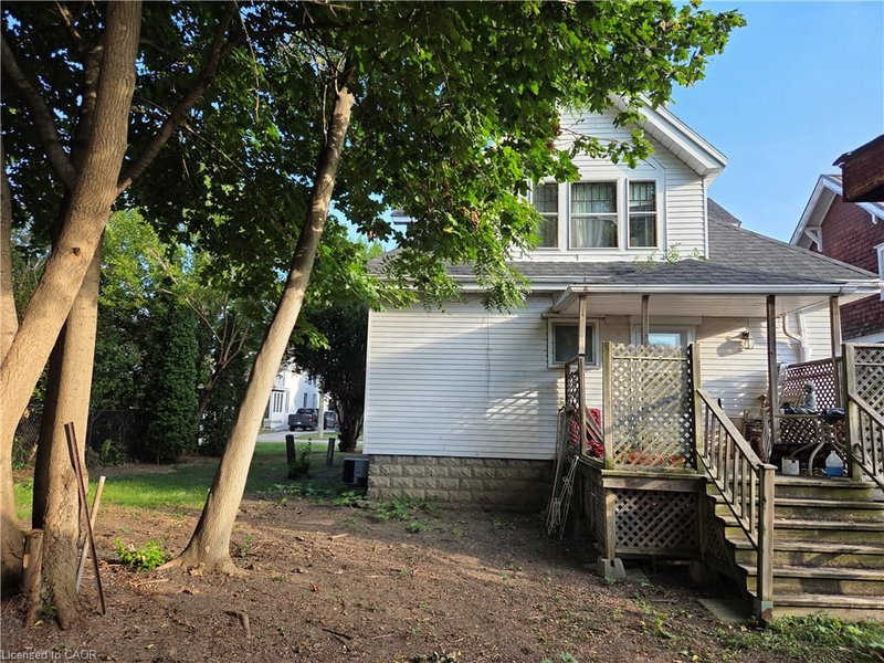 24 Stanley Avenue