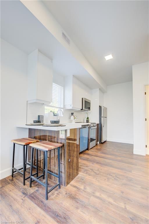 208 - 132 Woolwich Street 3