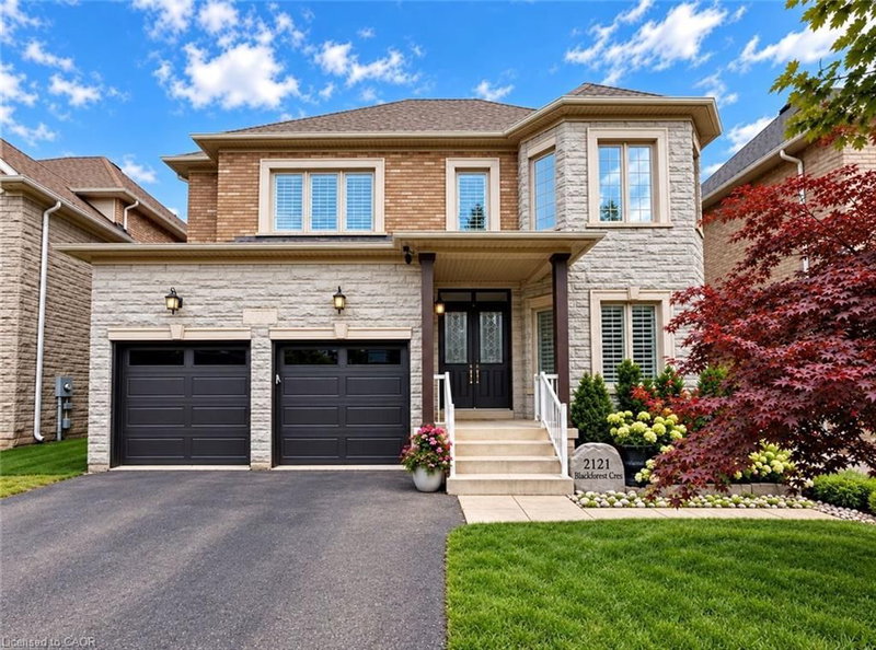2121 Blackforest Crescent