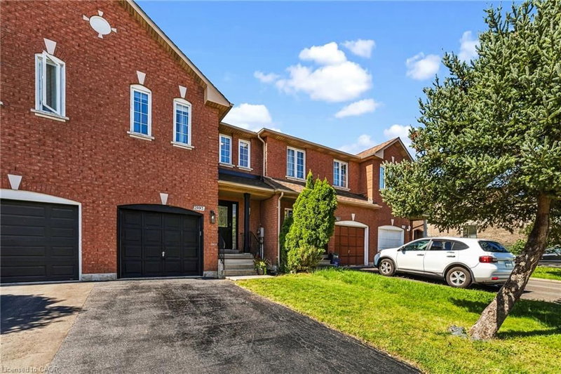 2093 Golden Orchard Trail