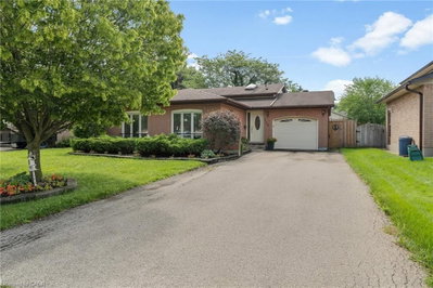 128 Melissa Crescent