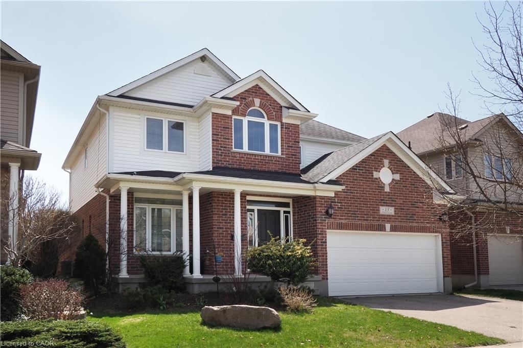 Single Family Residence sold at 15 Treeview Drive, St. Jacobs, ON, N0B 2N0 - St Jacobs/Floradale/W.Montrose - MLS: 40861266
