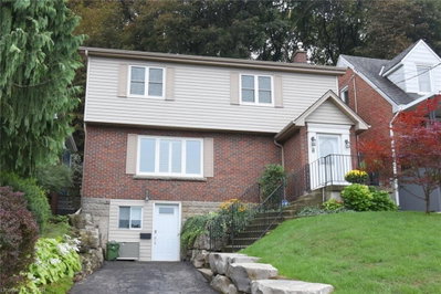8 Kingsway Drive