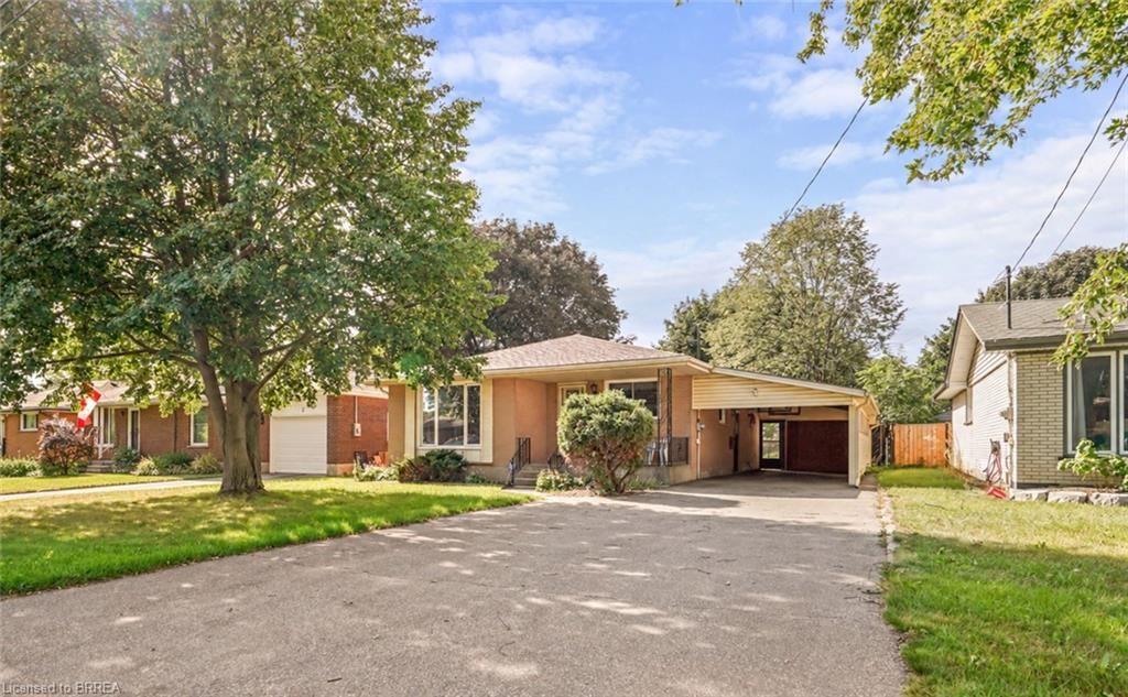 Single Family Residence for sale at 4 Waddington Street, Brantford, ON, N3R 2R1 - Grand Woodlands - MLS: 40861306