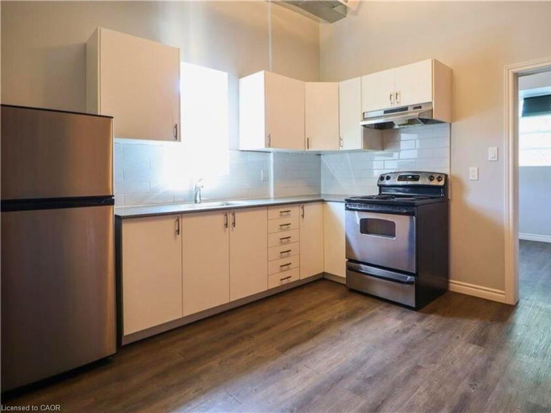 F - 251 King Street E