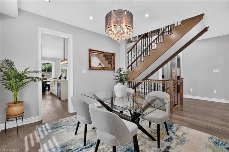 48 Harpin Way E photo 5