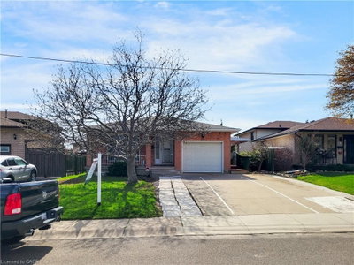 B2 - 216 Ravenbury Drive