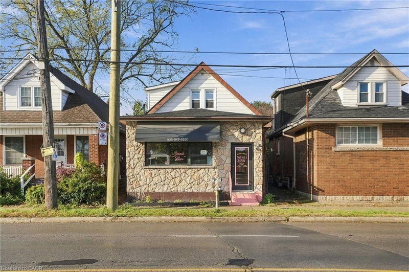1500 King Street E photo 1