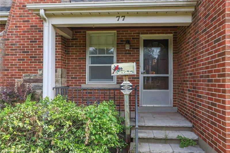 77 Main Street E