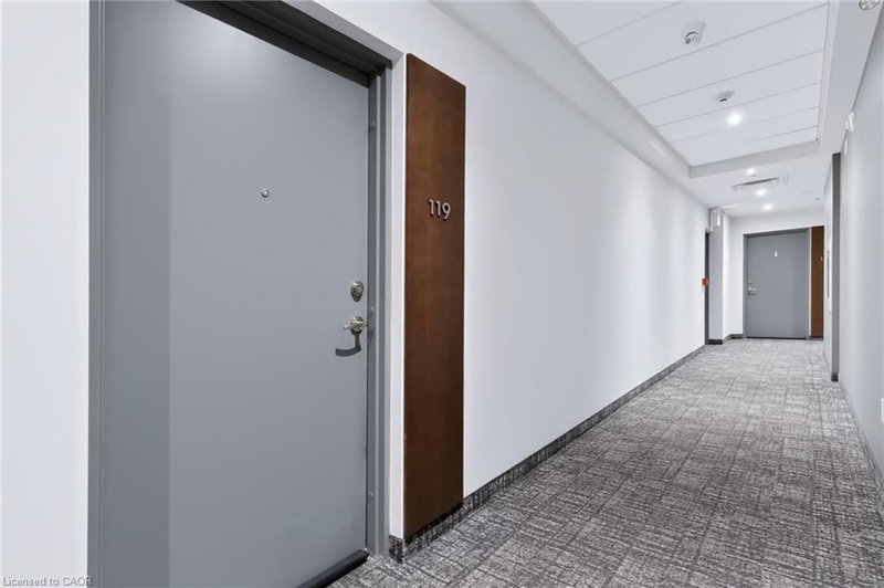 1 Redfern Avenue photo 4