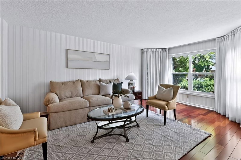 6036 St. Ives Way photo 4