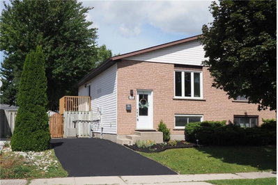 17 Dyer Court