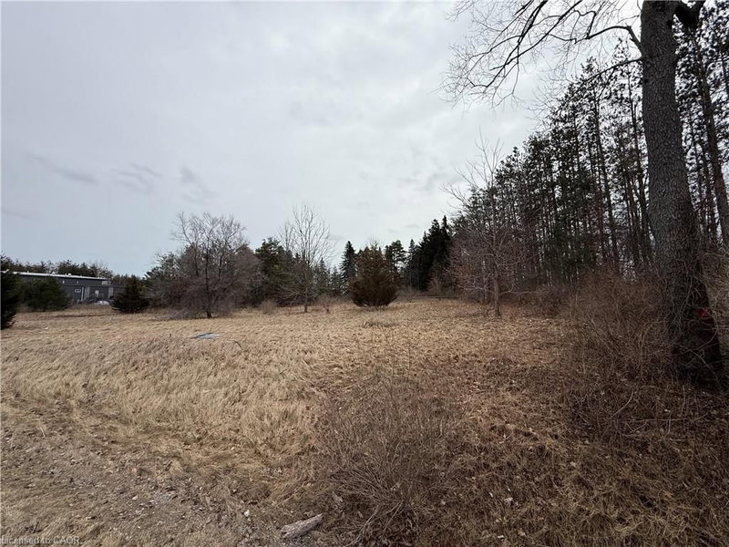 580 Queensway W