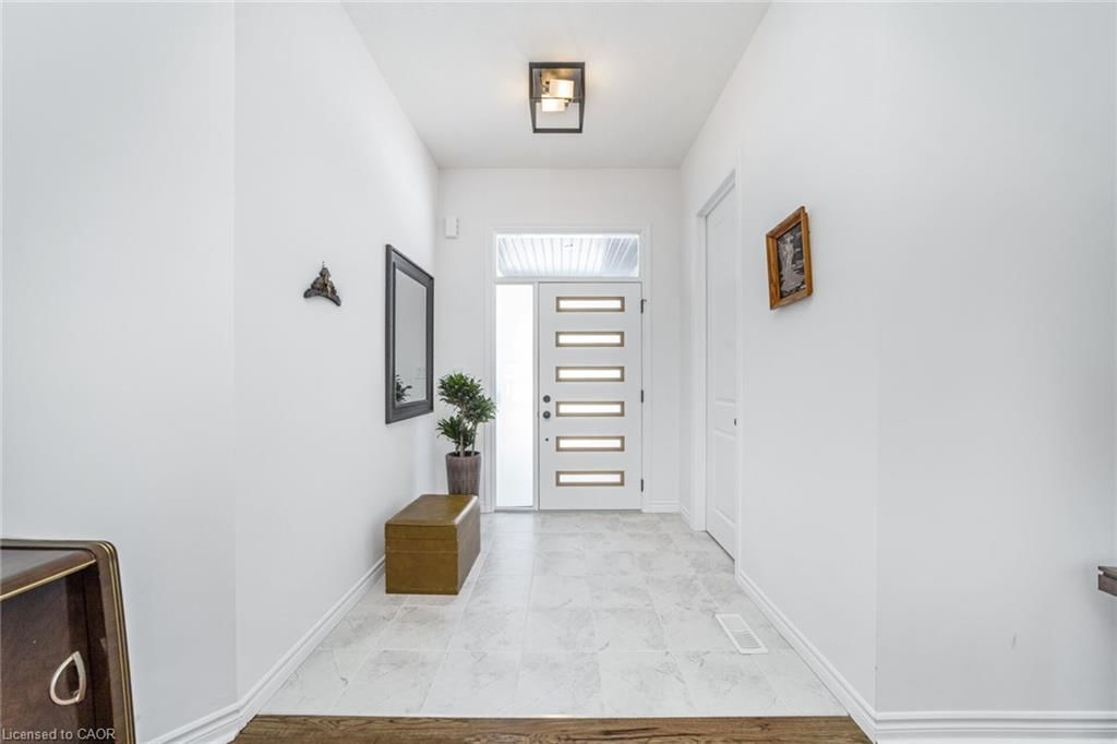 158 Savannah Ridge Drive — photo 4
