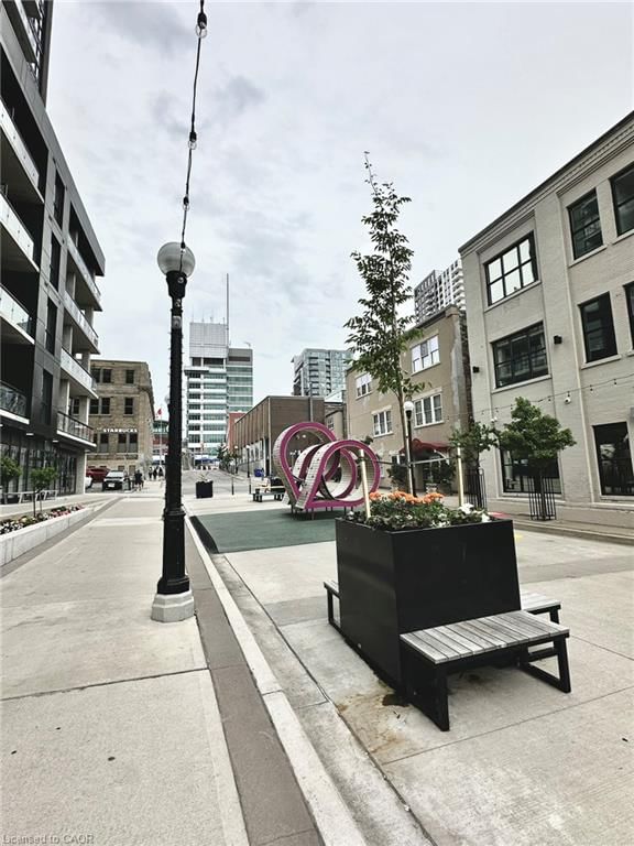 1402 - 60 Charles Street