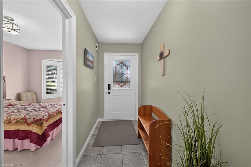 30 Braemar Avenue photo 4