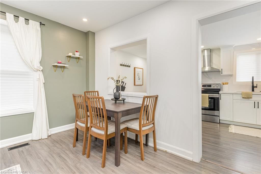 Single Family Residence for sale at 4 Robins Avenue, Hamilton, ON, L8H 4M6 - Crown Point - MLS: 40861663