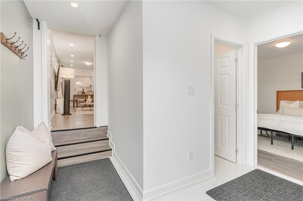 Single Family Residence for sale at 4 Robins Avenue, Hamilton, ON, L8H 4M6 - Crown Point - MLS: 40861663