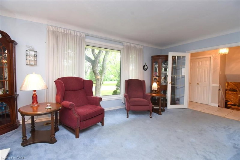 483 Annalee Drive photo 5