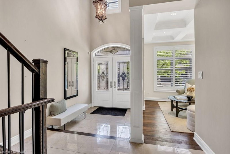 2444 Chateau Common photo 5