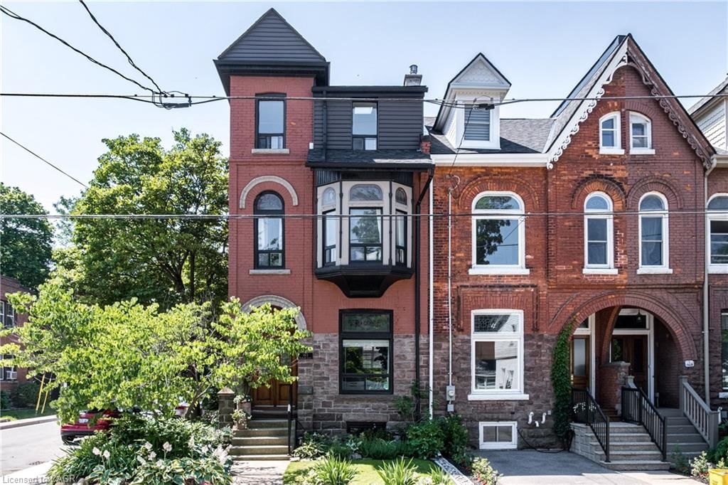 Single Family Residence sold at 165 Markland Street, Hamilton, ON, L8P 2K6 - Durand South - MLS: 40861798